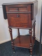 Antiek mahonie kastje/tafeltje, Ophalen