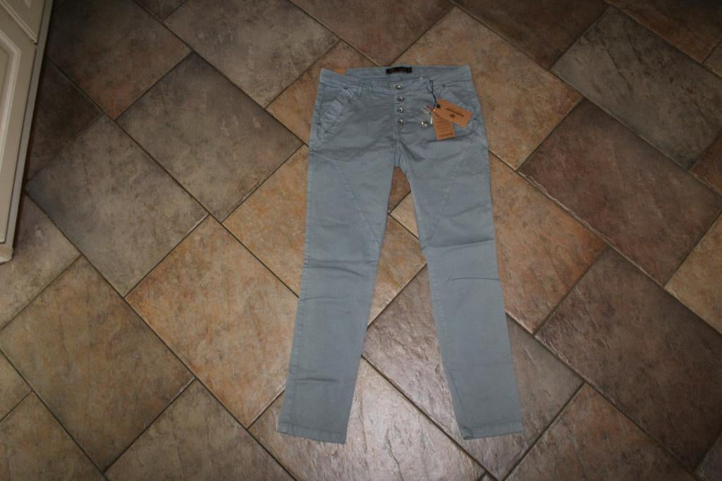 Soyaconcept Cira groene stretch broek mt 42/31 KOOPJE