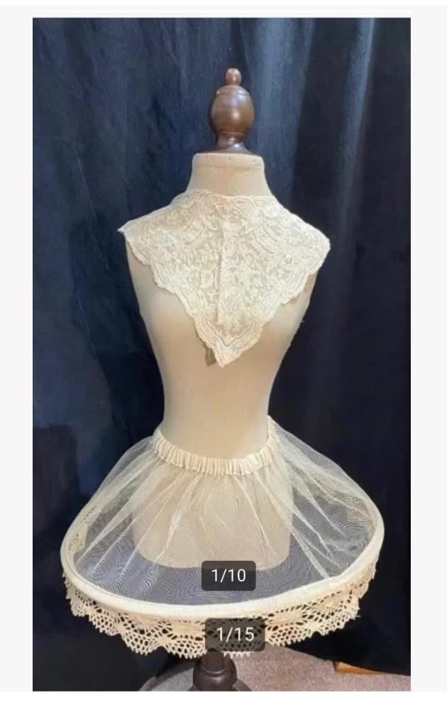 Brocante Hoepelrok onderzijde kant rand, bijzonder, Antiek en Kunst, Antiek | Kleding en Accessoires, Dames, Ophalen of Verzenden