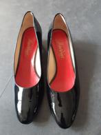 Vero Cuoio zwarte lakleren pumps maat 41 - nieuw, Kleding | Dames, Schoenen, Ophalen of Verzenden, Nieuw, Zwart