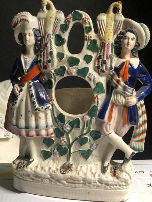 Staffordshire klok houder keramisch, Antiek en Kunst, Antiek | Keramiek en Aardewerk, Ophalen of Verzenden