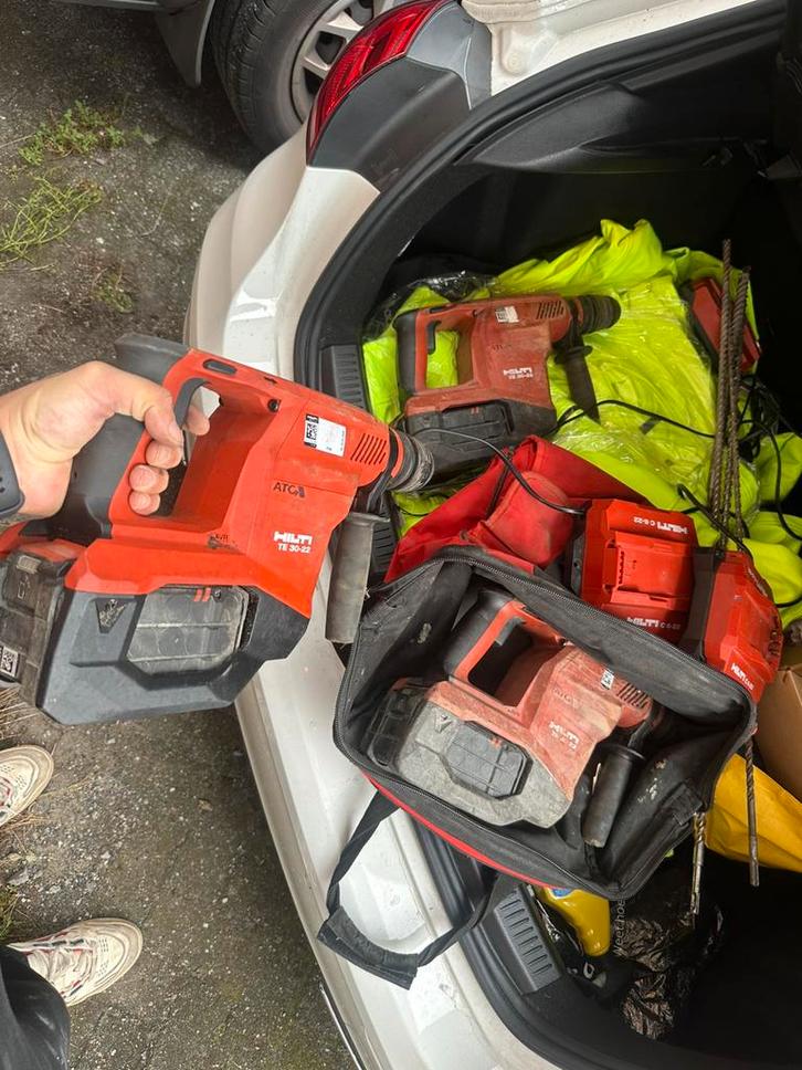 3x HILTI + LADER + BOOR NU VOOR EEN KOOPJE. WEG = WEG, Doe-het-zelf en Verbouw, Gereedschap | Boormachines, Gebruikt, Boormachine