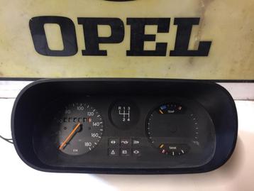 Kilometerteller cockpit Opel Kadett C 8974455  beschikbaar voor biedingen