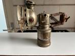 Carbid fietslamp, Ophalen