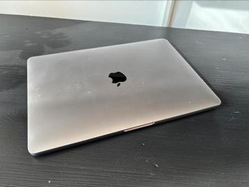 Macbook Pro - 13 inch - 2.9Ghz i5 - 8GB - Touchbar  beschikbaar voor biedingen