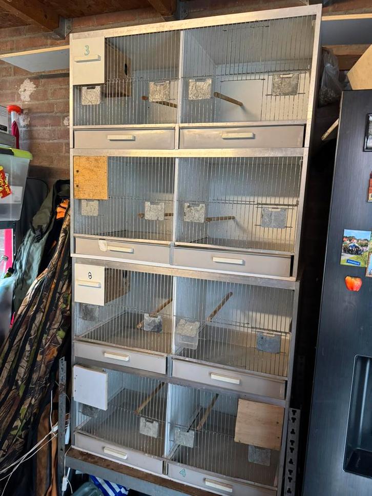 2 x 4 gehu broedkooien, Dieren en Toebehoren, Vogels | Hokken en Kooien, Zo goed als nieuw, Broedkooi of Kweekkooi, Hout, Ophalen