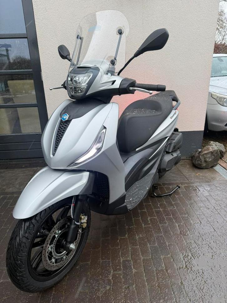 ⭐️Piaggio Beverly 400 (2023) – Slechts 71 km – Nieuwstaat⭐️, Fietsen en Brommers, Scooters | Piaggio, Zo goed als nieuw, Overige modellen