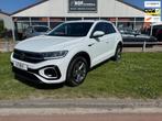 Volkswagen T-Roc 1.5 TSI R-Line AUTOMAAT/VIRTUAL COCKPIT/CAR, 1258 kg, Zwart, 4 cilinders, 150 pk
