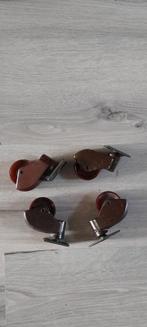 Oude ZWENKWIELEN, Doe-het-zelf en Verbouw, Zwenkwielen, Ophalen, Zo goed als nieuw