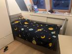 Kinderbed met opberglades en bedhekje - hout 90x200, Ophalen, 85 tot 100 cm, Gebruikt, Lattenbodem