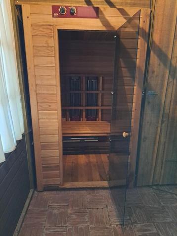 Sauna infrarood beschikbaar voor biedingen
