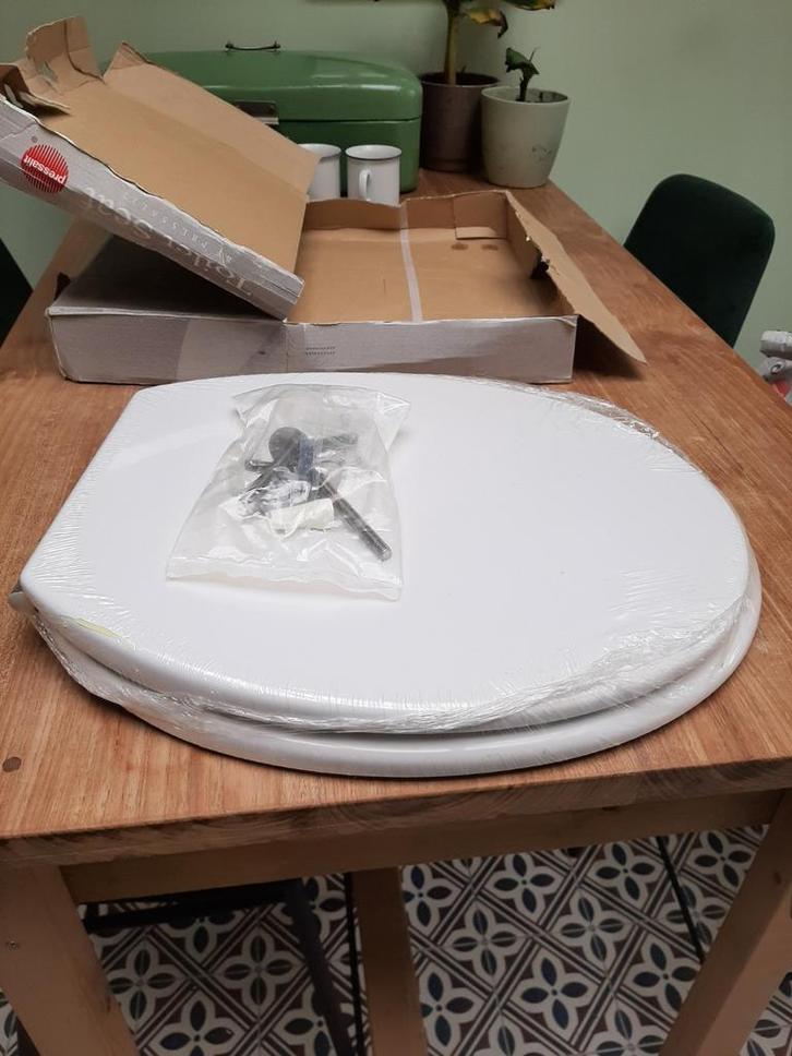 Wc brillen pressalit 4 st., Doe-het-zelf en Verbouw, Sanitair, Zo goed als nieuw, Toilet, Ophalen