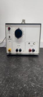 Lab voeding/trafo,regelbaar van 0-14 Volt, 6 ampère,gezekerd, Ophalen of Verzenden, Gebruikt