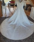 Trouwjurk+sleep, onderjurk (met hoepel), hoedje, schoenen., Kleding | Dames, Trouwkleding en Trouwaccessoires, Ophalen of Verzenden