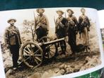 Historisch Bezit Koninklijke Landmacht verzamelingen militai, Ophalen of Verzenden, Zo goed als nieuw, Landmacht