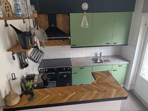 Keuken visgraat, marmeren blad en stoves inductie & koelkast, Huis en Inrichting, Keuken | Complete keukens, Gebruikt, Graniet of Steen