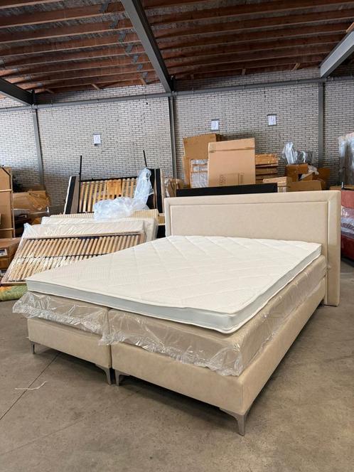 Boxspring180x200 Velvet Beige Pocketveer geveerde bak NIEUW, Huis en Inrichting, Slaapkamer | Boxsprings, Nieuw, 180 cm, 200 cm