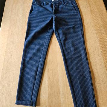 Gestreepte Pantalon - Stijlvol en Comfortabel! beschikbaar voor biedingen