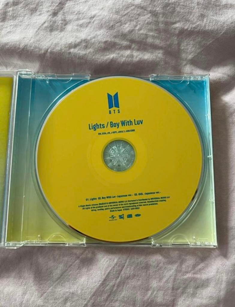 BTS - Light / Boy With Luv (CD), Ophalen of Verzenden, Gebruikt, Aziatisch