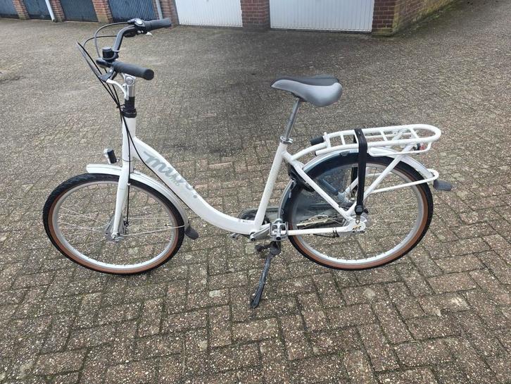 Witte damesfiets Giant, Fietsen en Brommers, Fietsen | Dames | Damesfietsen, Gebruikt, Overige merken, (Extra) lage instap, Versnellingen