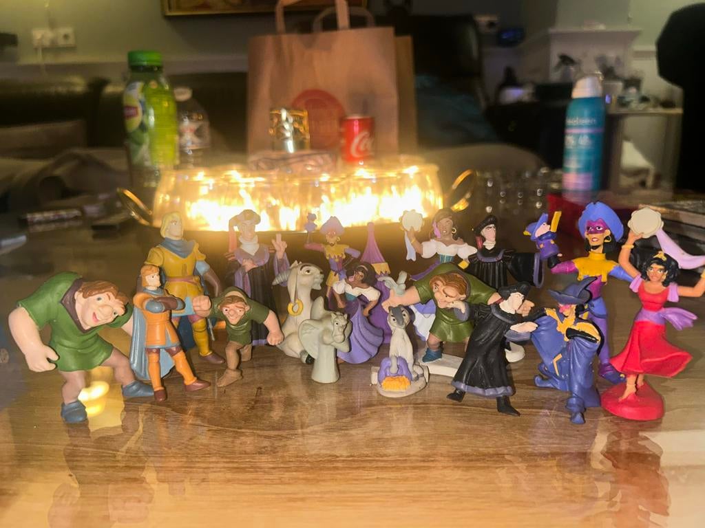 Gebochelde van Notre Dame Disney Figuren, Verzamelen, Poppetjes en Figuurtjes, Ophalen of Verzenden, Gebruikt
