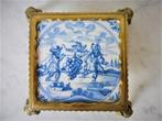 Tegel De Verspieders / Druivendragers Delftsblauw Vide Poche, Antiek en Kunst, Antiek | Religie, Ophalen of Verzenden