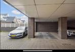Parkeerplaats overdekt Den Haag/ Wateringse Veld, Huizen en Kamers, Garages en Parkeerplaatsen, Den Haag