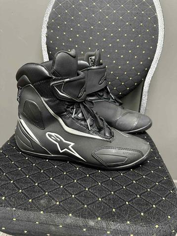 Alpinestars motorlaarzen beschikbaar voor biedingen