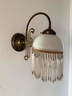 Vintage Frans wandlampje met melkglazen kap en pegels, Ophalen, Zo goed als nieuw