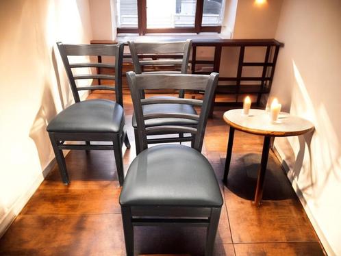 12 donkere houten stoelen met lederen zit, Huis en Inrichting, Stoelen, Gebruikt, Vijf, Zes of meer stoelen, Bruin, Ophalen
