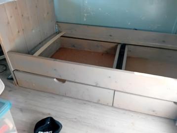 Steigerhouten bed 90x200 cm