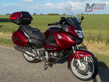 Honda NT 700 V Deauville + nwe banden ( nt700 nt700v 650) beschikbaar voor biedingen