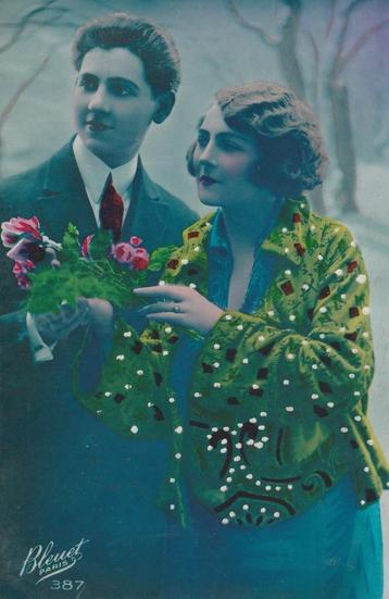 MEISJE ROMATIEK UIT BEGIN 1900 ZEER MOOI OUDE KAART KJ311 beschikbaar voor biedingen