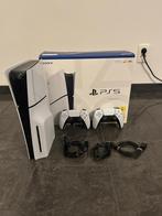 Playstation 5 slim disc | 2 controllers | accessoires, Spelcomputers en Games, Spelcomputers | Sony PlayStation 5, Ophalen of Verzenden