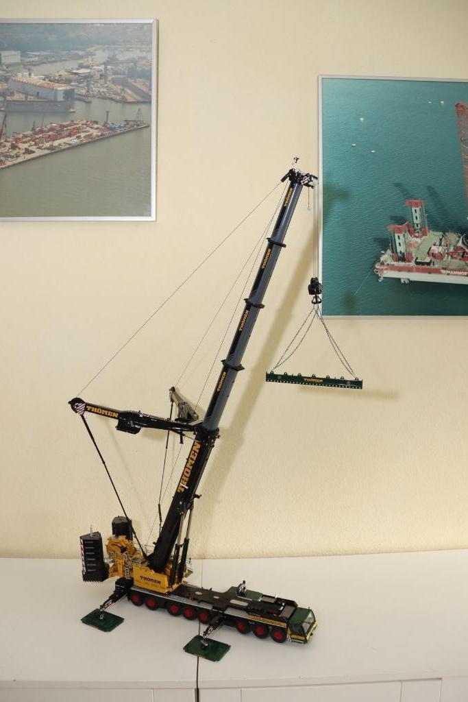 WSI Liebherr LTM 1650-8.1 Mobile crane THÖMEN, Hobby en Vrije tijd, Modelauto's | 1:50, Zo goed als nieuw, Hijskraan, Tractor of Landbouw