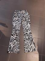 Flaired broek zebraprint L, Maat 42/44 (L), Ophalen of Verzenden, Zo goed als nieuw, Pescara