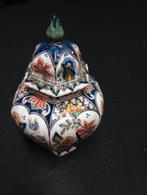 Antieke Makkum Vaas met Deksel - Handbeschilderd, Antiek en Kunst, Antiek | Keramiek en Aardewerk, Ophalen of Verzenden