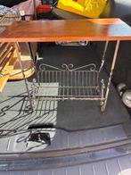 Vintage Bijzettafel met Tijdschriftenrek, Huis en Inrichting, Tafels | Bijzettafels, 45 tot 60 cm, Minder dan 55 cm, Gebruikt