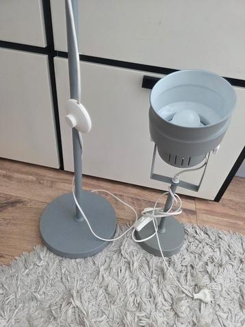 Grijze Vloerlamp & Tafellamp Set - Sfeervol! beschikbaar voor biedingen