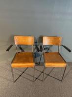 Vintage houten schoolstoelen 2 stuks, Twee, Niet ingevuld, Zo goed als nieuw, Niet ingevuld
