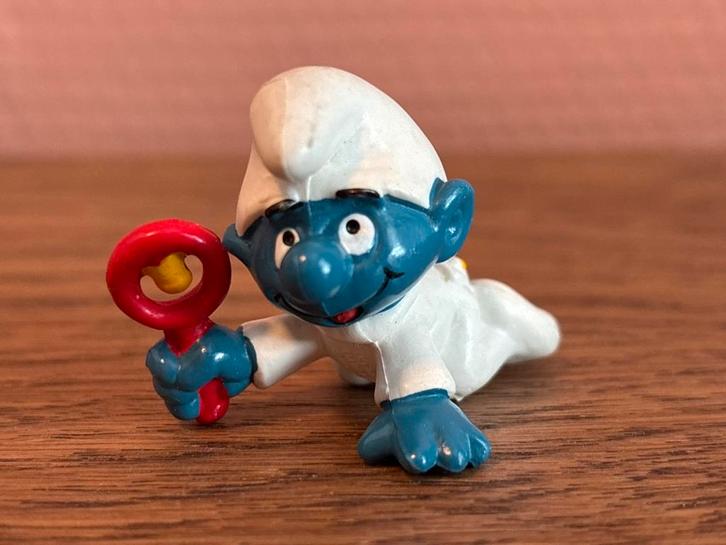 Vintage Smurf Baby Smurf met rammelaar Schleich 1981, Verzamelen, Smurfen, Gebruikt, Ophalen of Verzenden