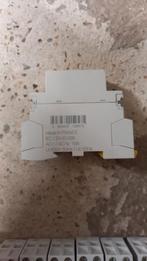 Schneider Electric Contactor 15957 – 2P 16A 230V, Schneider, Nieuw, Ophalen of Verzenden, X