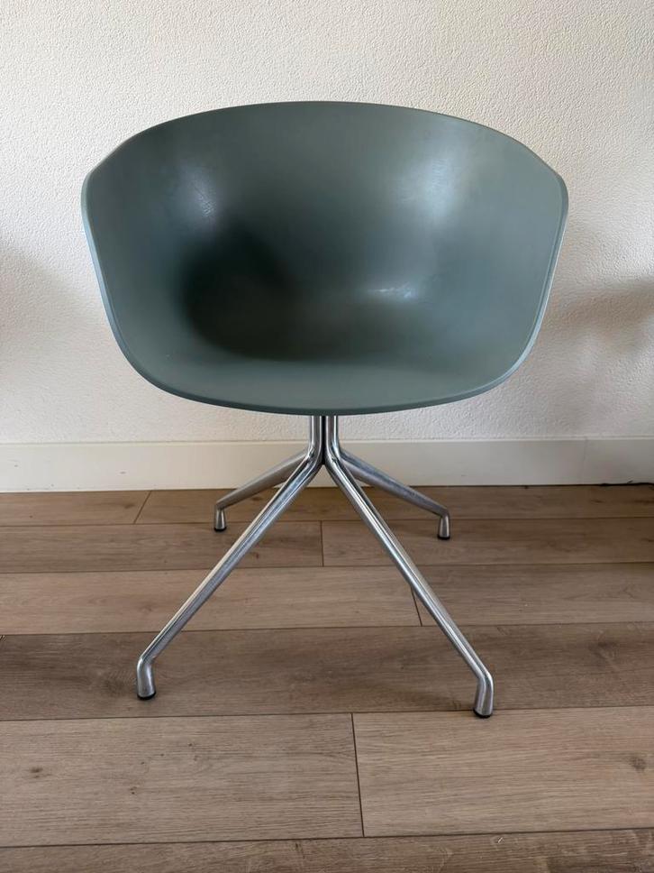 Hay AAC20 draaistoel - Fall green,chroom onderstel (4 stuks), Huis en Inrichting, Stoelen, Gebruikt, Vier, Kunststof, Overige kleuren