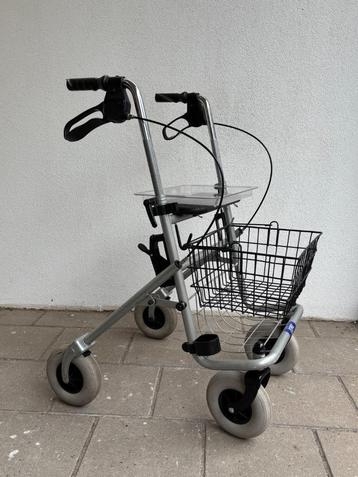 Rollator lichtgrijs met mandje en dienblad! beschikbaar voor biedingen