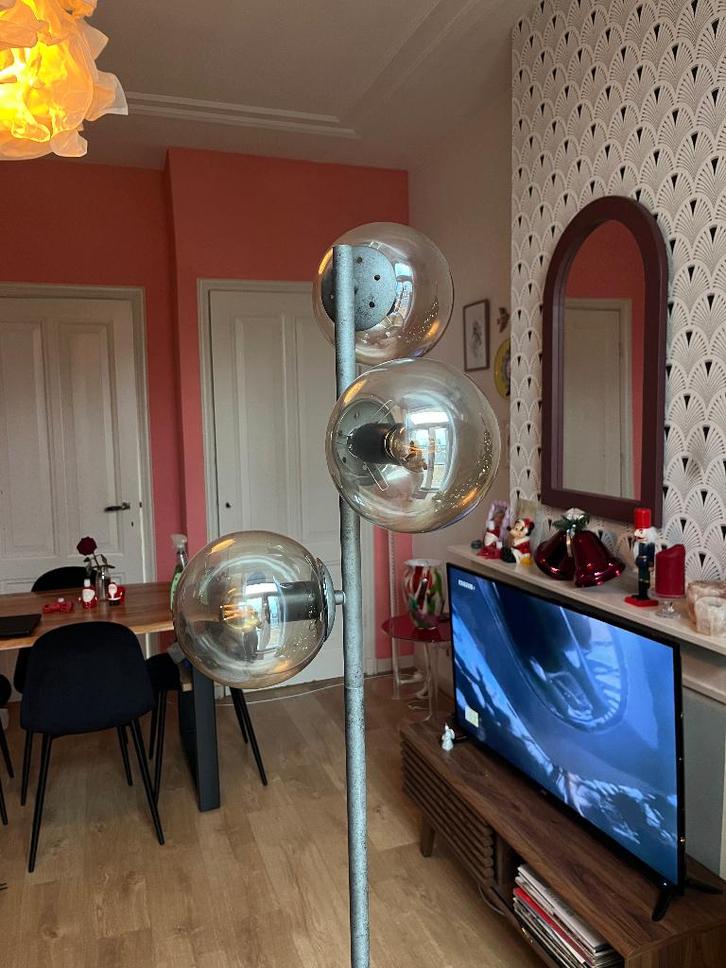 Vloerlamp met bollen, Huis en Inrichting, Lampen | Vloerlampen, Zo goed als nieuw, 150 tot 200 cm, Glas, Metaal, Ophalen