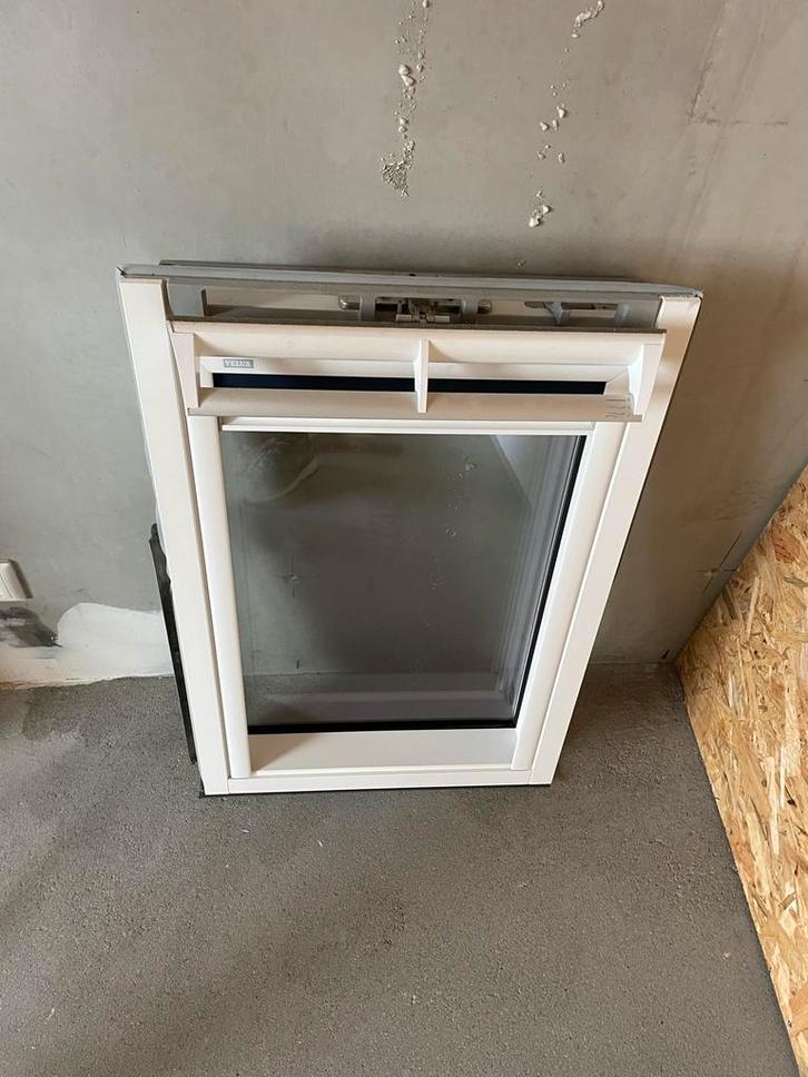 Velux dakraam / tuimelvenster, Doe-het-zelf en Verbouw, Glas en Ramen, Gebruikt, Dakraam, Minder dan 80 cm, Minder dan 80 cm, Dubbelglas