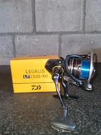Daiwa Legalis LT 2500 XH - ZGAN, Watersport en Boten, Hengelsport | Karpervissen, Ophalen of Verzenden, Zo goed als nieuw, Molen