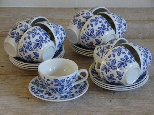 12x Kop-en-schotel, Engels, BLUE BRAMBLE, zo goed als nieuw, Antiek en Kunst, Antiek | Servies los, Ophalen of Verzenden