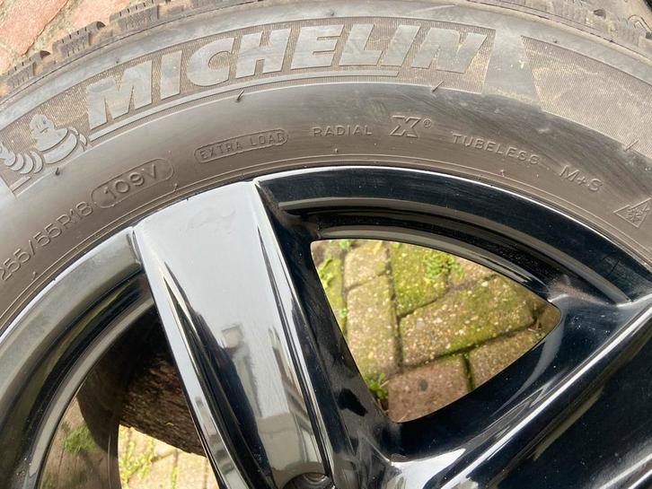 Winterbanden 255/55 R18 voor Porsche Cayenne / VW Touareg, Auto-onderdelen, Banden en Velgen, Banden en Velgen, Winterbanden, 18 inch