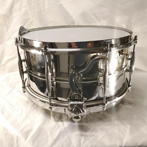 Triumph concert snare,snaredrum, parallel,vintage, Muziek en Instrumenten, Percussie, Zo goed als nieuw, Trommel, Ophalen of Verzenden